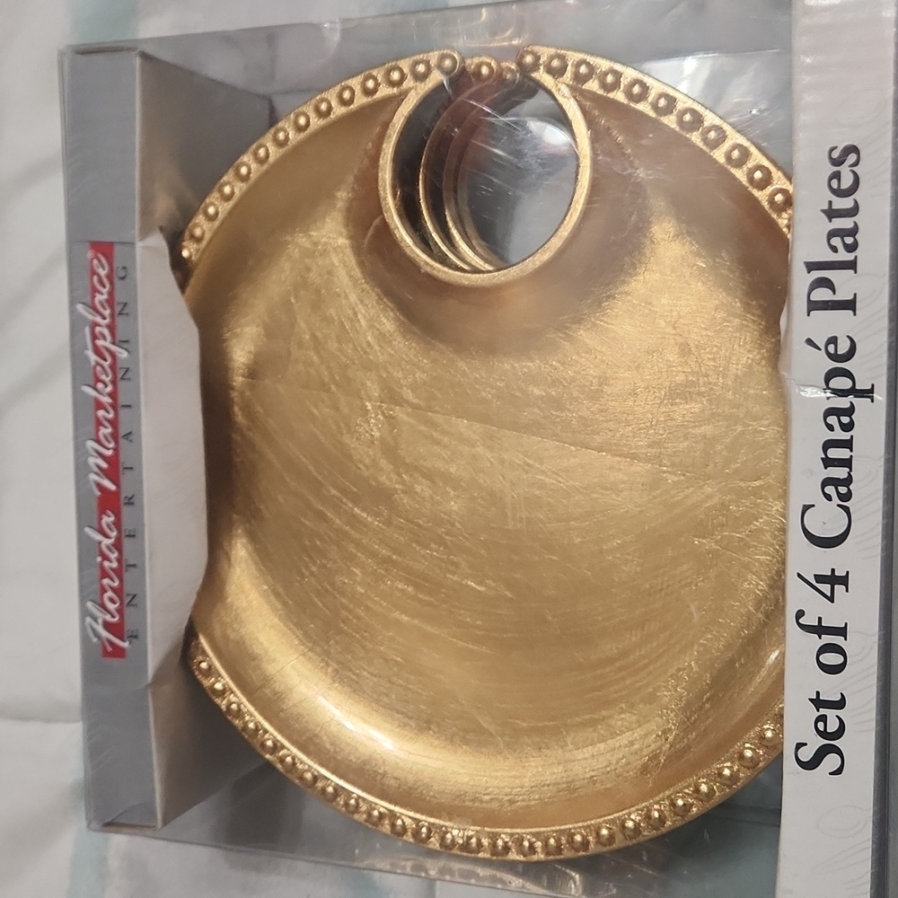 NWT Canapé Plates